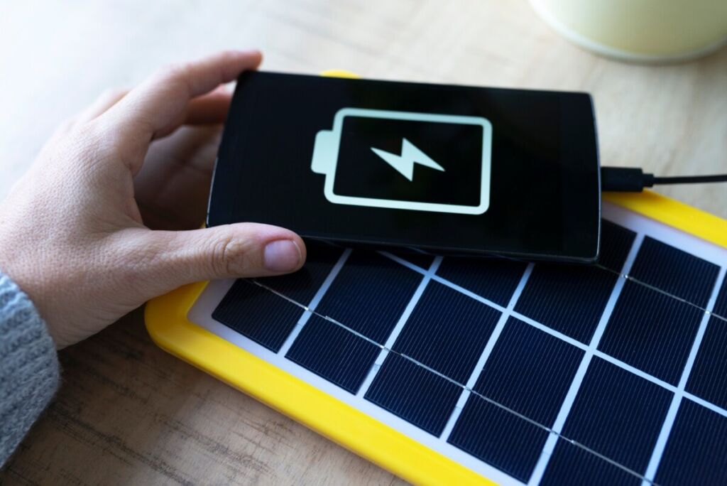 Solar panel kit with battery - NewSolarQuotes Solar panel kit with battery